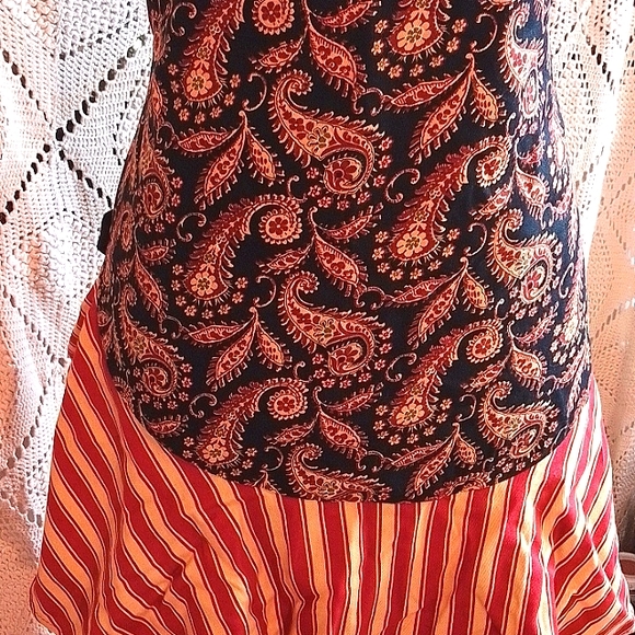 Holiday Baking Apron - Picture 2 of 3